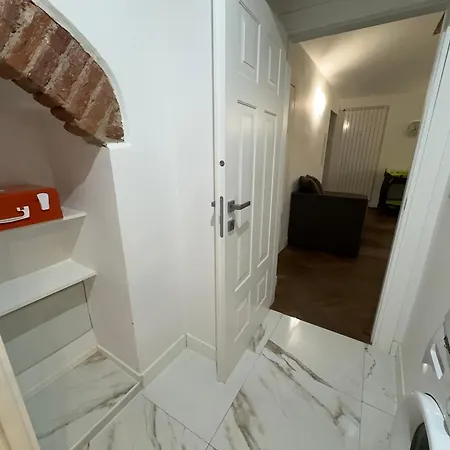 5 Min Porta Nuova, In The Centre Of